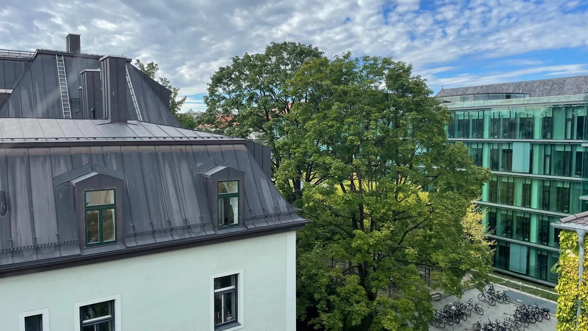 Penthouse - Englischer Garten View Munich Apartment